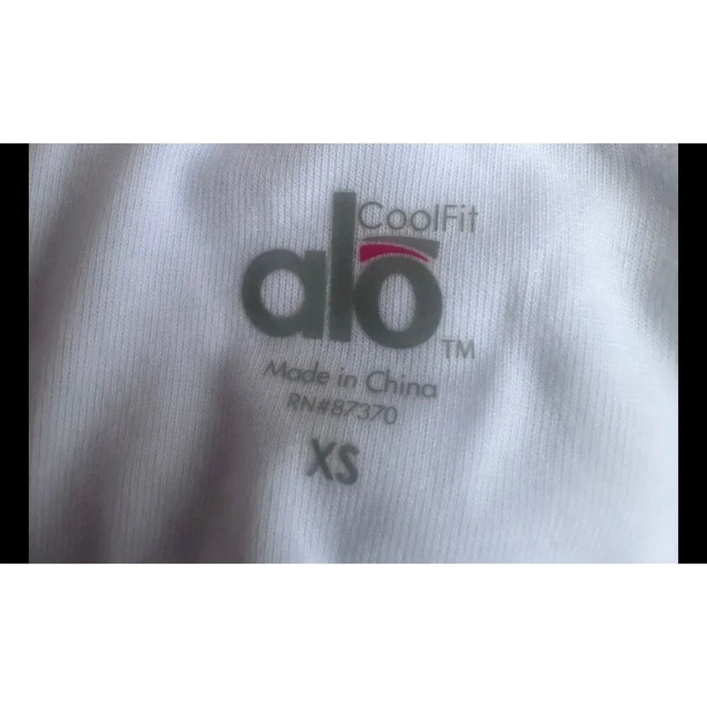 Alo Air Land Ocean CoolFit Racerback Sports Bra Women’s XS White Gray
